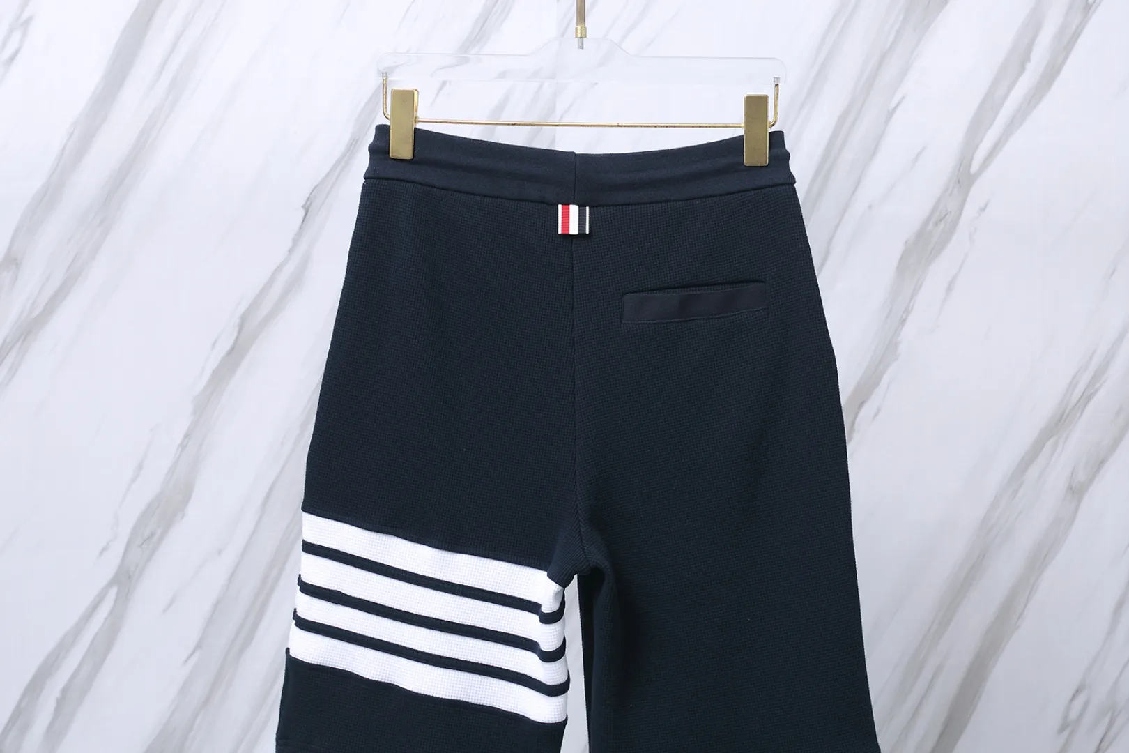：116（TB ） THOM BROWNE . TB Factory Same Style TB TB ：Dark Gray/Light Gray/Navy Blue/Black Size：0/1/2/3/4